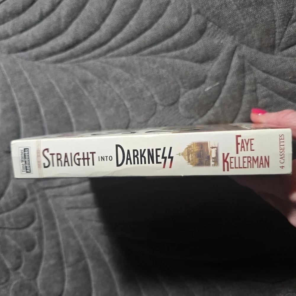 Audio‎ Book on Cassette Faye Kellerman Straight into Darkness